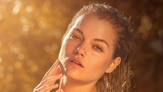 Melinda Jano - 2 - Pool (2015 10 06) 128-FB-Banner.jpg